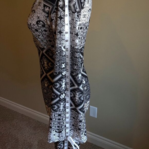 Guilty shirt top geometric design flared bell sleeves bedazzled with glass beads - Picture 6 of 12